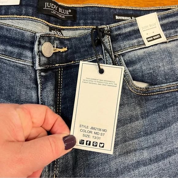 NWT Judy Blue Distressed High Rise Boyfriend Fit Size 13/31 - Picture 6 of 14